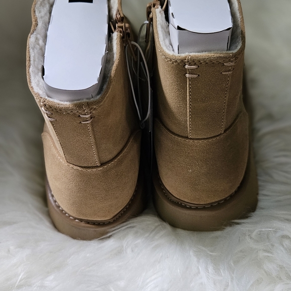 Universal Thread Women's Tan Ankle Booties - Picture 3 of 4